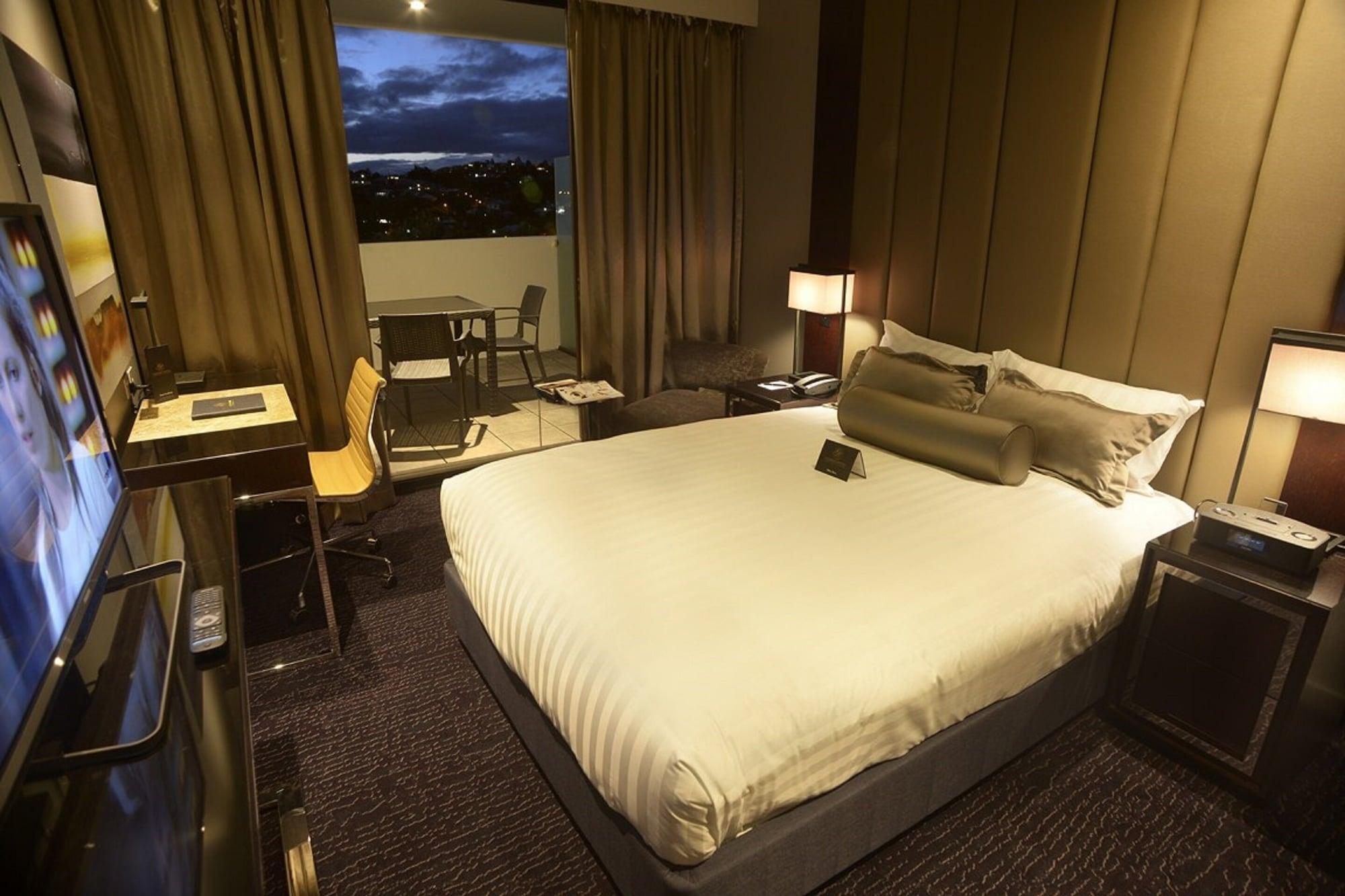 The Beetson Hotel Brisbane Exterior photo A room at the hotel