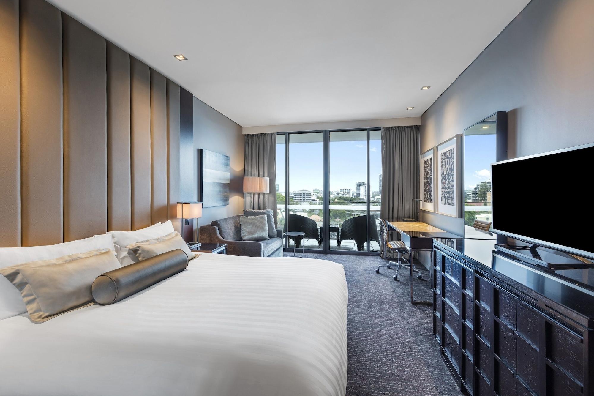The Beetson Hotel Brisbane Exterior photo A guest room at the hotel