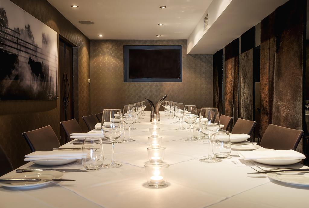 The Beetson Hotel Brisbane Exterior photo The private dining room at the restaurant